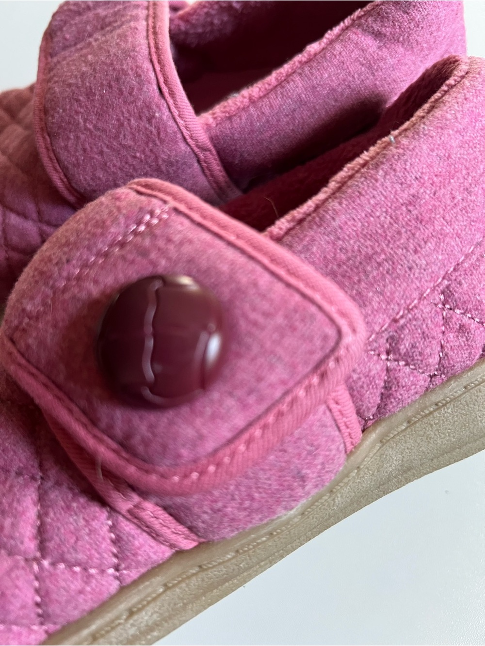 Vionic Jackie Rhubarb Pink Quilted Slippers 7 - Picture 7 of 13